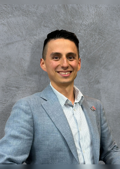 Alphalete_Team-Image_Studies_Rafael-Hidalgo_with_bgc