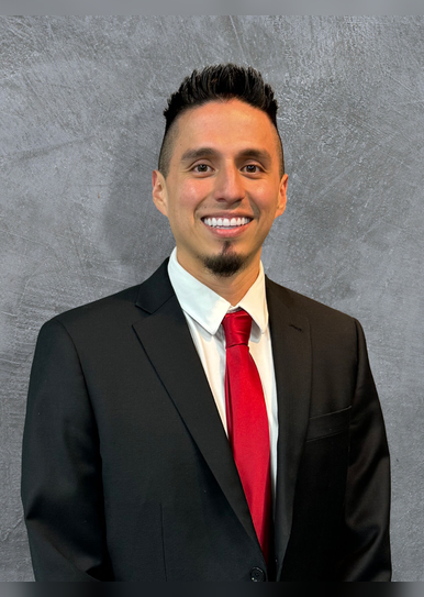 Alphalete_TeamImage_Studies_Carlos-Hidalgo_A_with_bgc